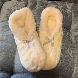 Sooo cute slipper booties